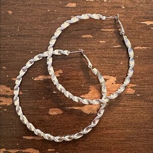 90’s 3” Silver Tone Twisted Hoops